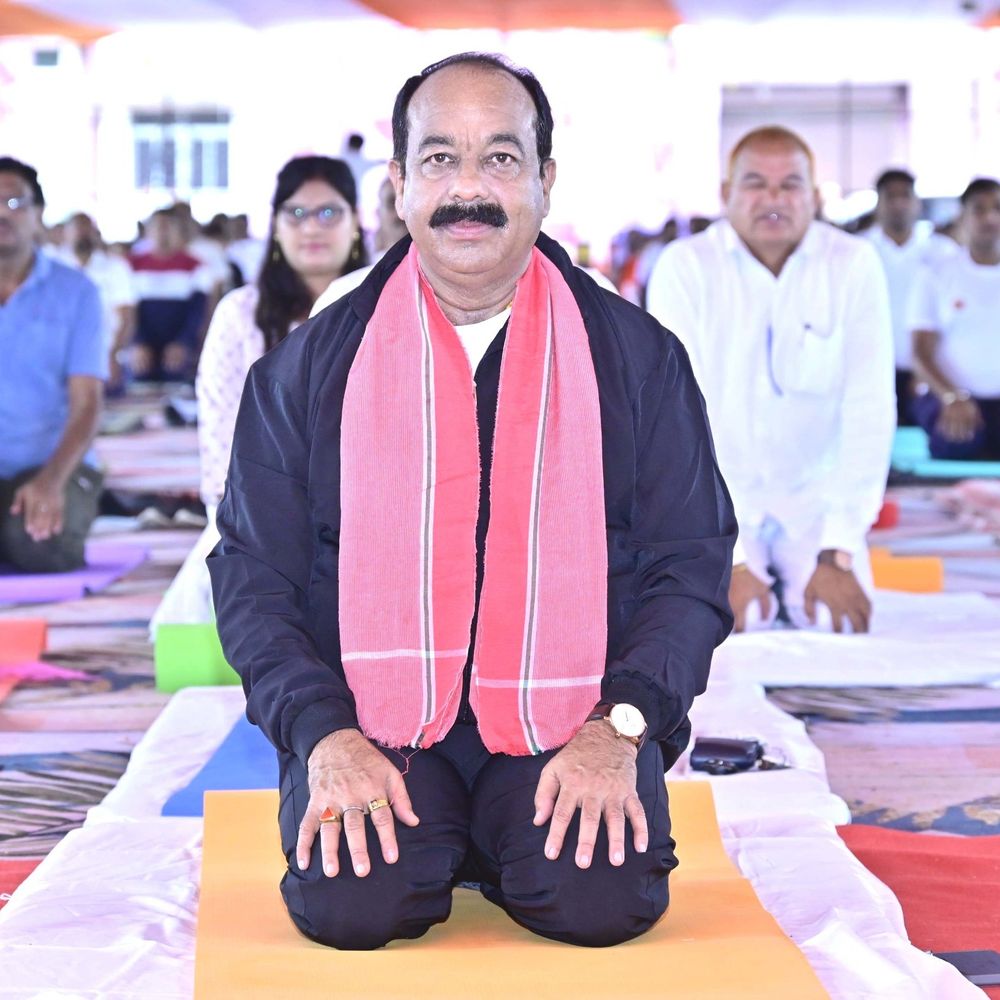 योग से मिलेगा स्वस्थ और संतुलित जीवन:मुंगेली में अंतर्राष्ट्रीय योग दिवस पर सामूहिक योगाभ्यास, उपमुख्यमंत्री साव ने की शिरकत