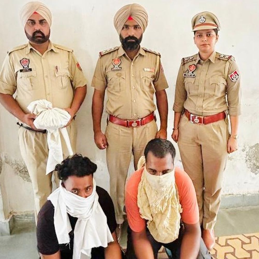 फरीदकोट में 2 नशा तस्कर गिरफ्तार:नशीली गोलियां बरामद, बाइक पर जा रहे थे सप्लाई करने
