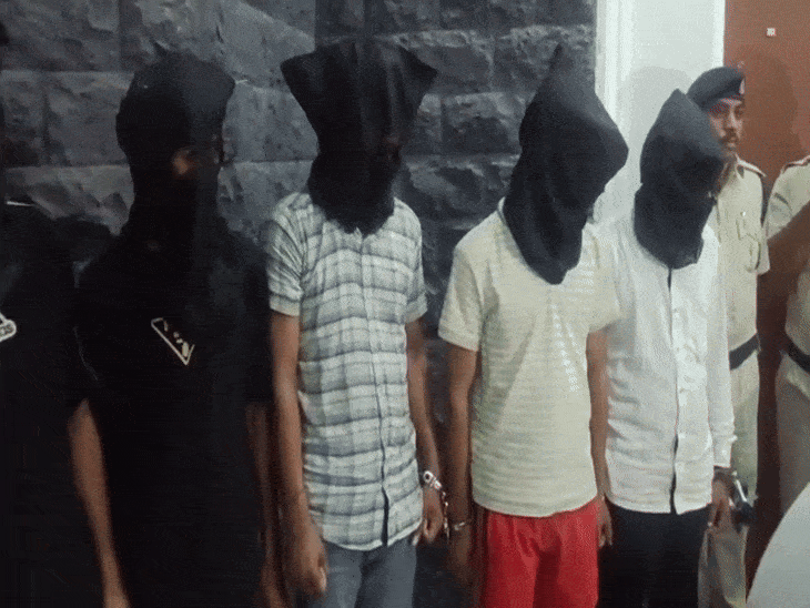 फिल्मी स्टाइल में 76KG चांदी की डकैती डालने वाले अरेस्ट:इंदौर में पूर्व कर्मचारी ने साथियों को चांदी लाने-ले जाने की दी थी जानकारी, 8 अरेस्ट