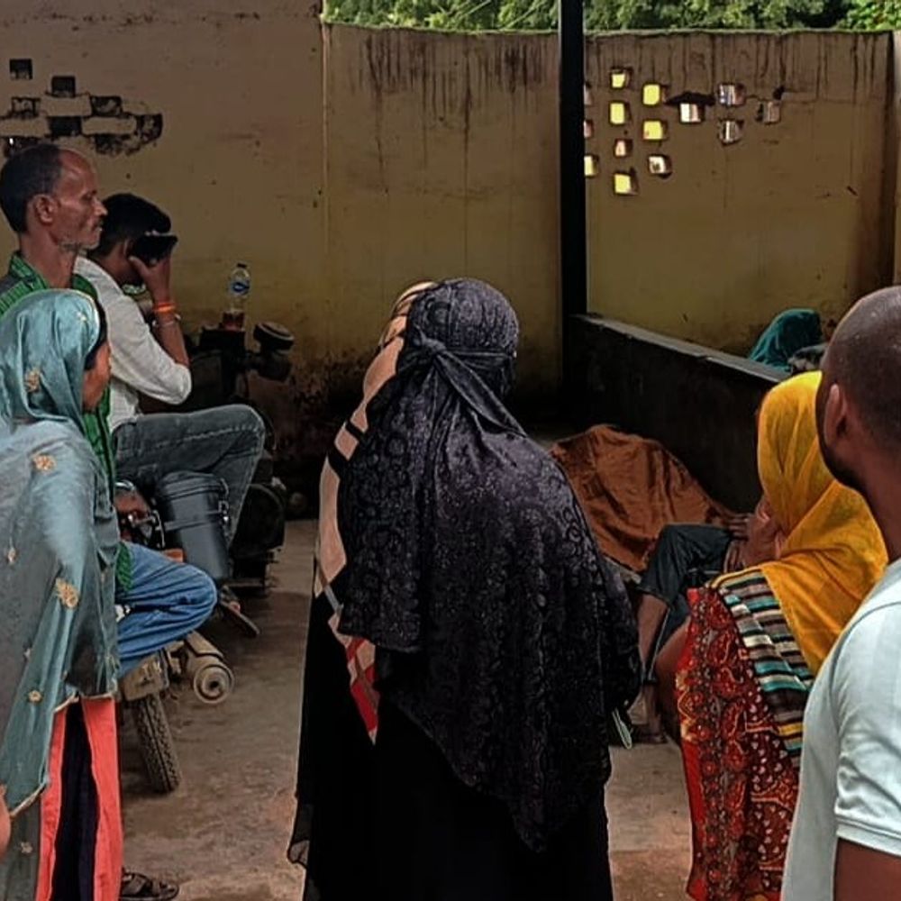 सोनभद्र में सर्पदंश से छात्रा की मौत:झाड़फूंक में समय बिताया, अस्पताल पहुंचने तक गई जान