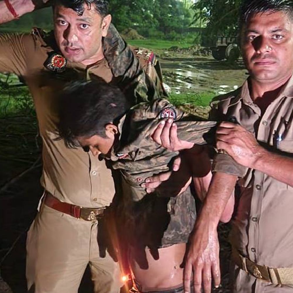 नोएडा पत्रकार पर हमला करने वाला बदमाश मुठभेड़ में गिरफ्तार:पैर में लगी गोली, सोमवार को पत्रकार पर किया था चाकू से हमला, 11 मुकदमे है दर्ज