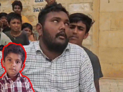 ‘सरकार को शर्म आनी चाहिए, मेरा भाई छीन लिया’:बच्चे की मौत के बाद बहन ने कहा- एक साल से गेट टूटा था, ठीक नहीं कराया गया