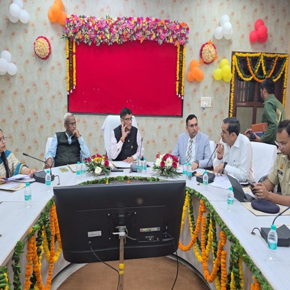 बांके बिहारी जी के दर्शनों का बदलेगा समय:VIP दर्शनों की नहीं मिलेगी पर्ची, हाइ पावर मैनेजमेंट कमेटी की चौथी मीटिंग में लिए महत्वपूर्ण निर्णय