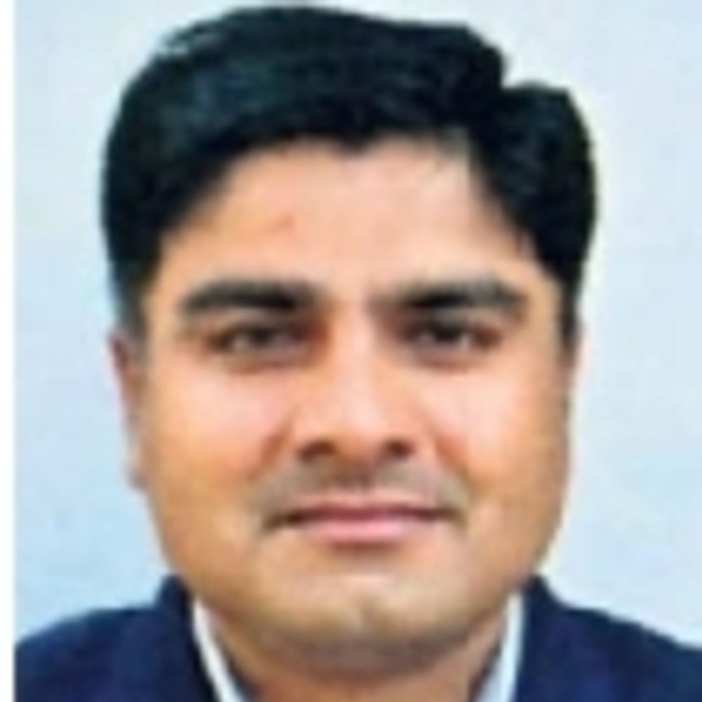 सावे ने एथलेटिक ट्रैक का किया मुआयना, सुधार के लिए सुझाव दिए