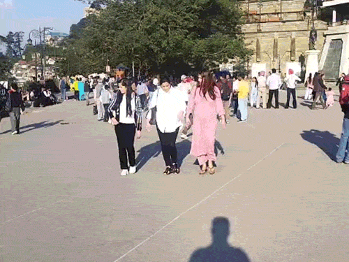 हिमाचल से मानसून लौटते ही बढ़ने लगी गर्मी:13 शहरों में तापमान 30 डिग्री पार; नॉर्मल से ज्यादा हुआ पारा, अगले 6 दिन खिलेगी धूप