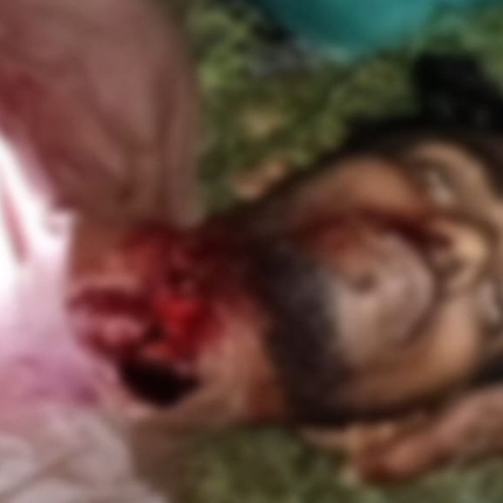 आजमगढ़ में बांके से गला रेतकर युवक की हत्या:पुराने प्रेमी ने युवती के चचेरे भाई के साथ मिलकर घटना को दिया अंजाम, जांच में जुटी पुलिस