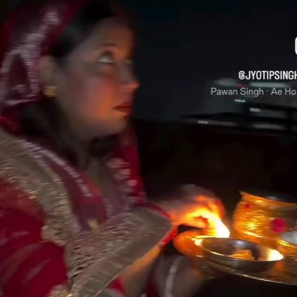 ‘भगवान मेरी जैसी अभागन किसी को न बनाए’:ज्योति सिंह ने करवा चौथ की पूजा करते वीडियो शेयर किया, लिखा- पत्नी का कर्तव्य निभाती रहूंगी