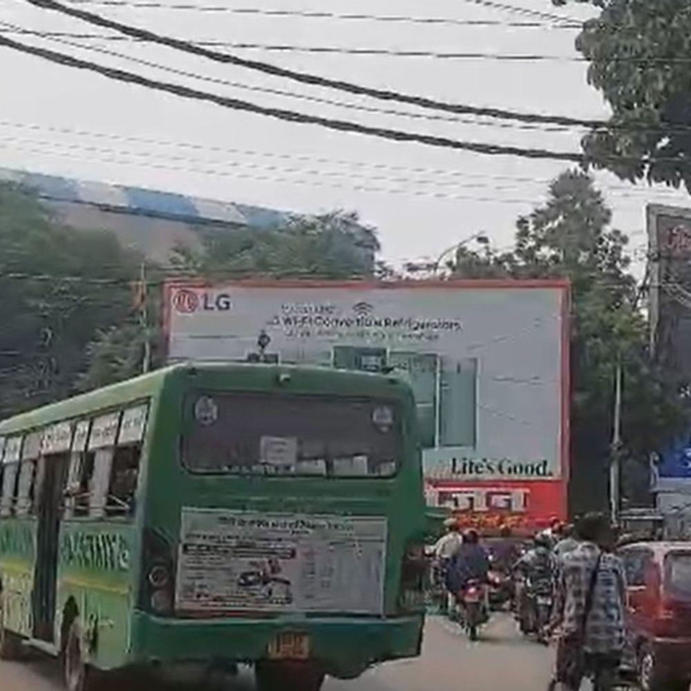 दिवाली-धनतेरस पर ट्रैफिक रूट में बदलाव:मछुआटोली-बारी पथ से बाकरगंज नहीं जाएंगे वाहन, शरारती तत्वों पर विशेष निगरानी