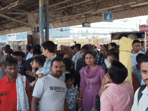 फेस्टिवल सीजन में अंबाला से घर जाना मुश्किल:जनरल टिकट पर एसी और स्लीपर में कर रहे सफर, रेलवे पुलिस सतर्क