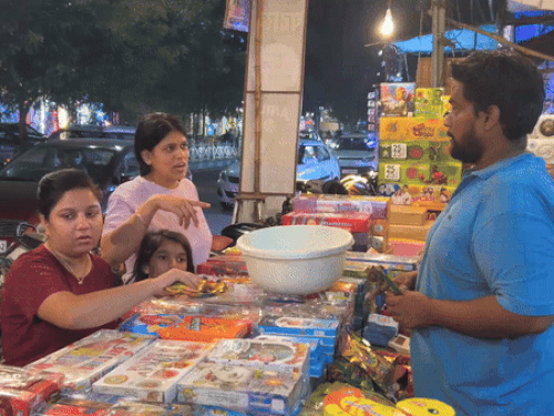 लुधियाना के दाना मंडी में सजेगी सबसे बड़ी पटाखा मार्केट:आज निकलेंगे 70 दुकानों के लिए ड्रा, शहर में छह जगह मिलेंगे पटाखे